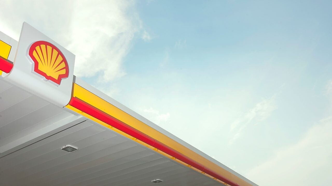 Emblème du pétoncle Shell sur une station-service