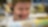 Un homme travaillant dans un centre d'appels