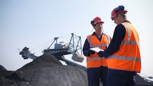 Site minier en activité, illustrant les solutions de lubrification Shell conçues pour la fiabilité et la performance des équipements miniers