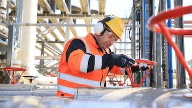 Shell engineer working at the gas plant