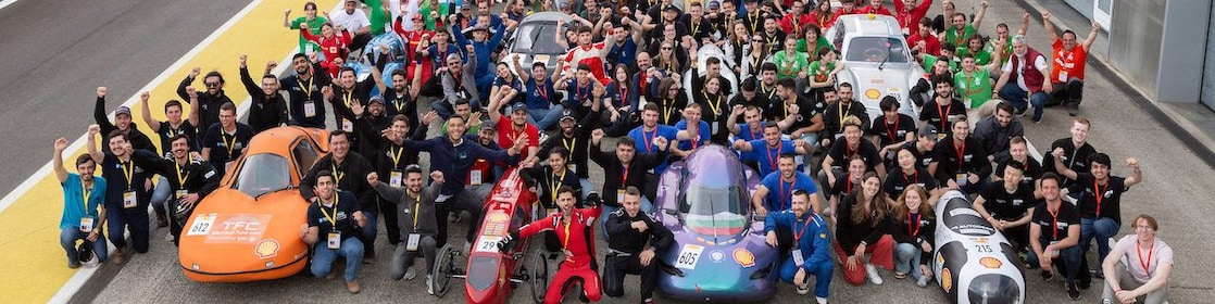 large crowd of people for eco marathon
