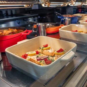 Des plats chauds variés dans les deli by Shell « Grill »